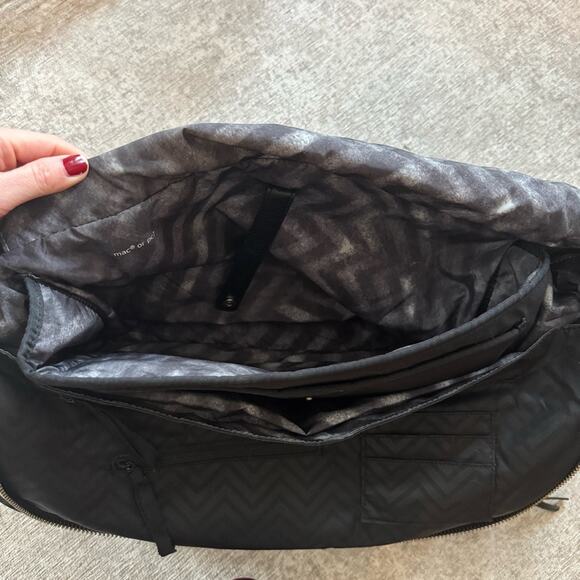Lululemon Gym Bag in Black - Picture 3 of 9